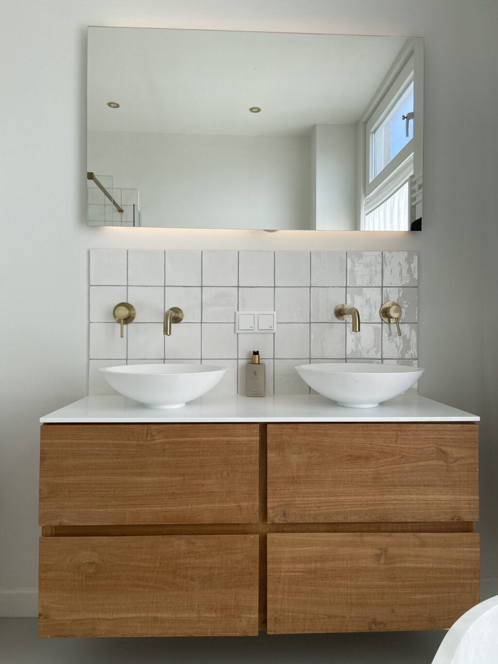 Laat Je Badkamer Schitteren Met Gouden Accessoires